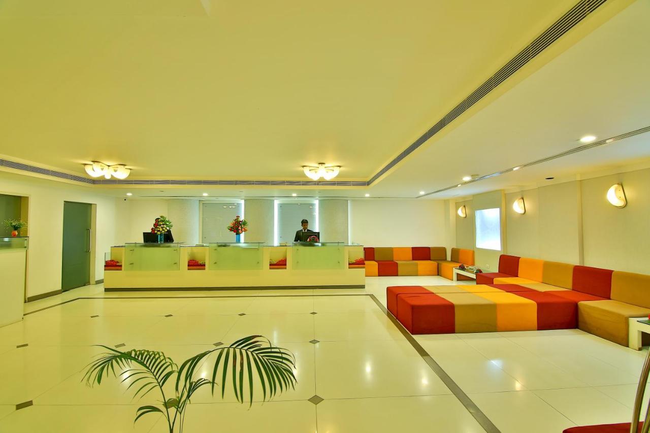 Hotel Gokulam Park Kochi Esterno foto