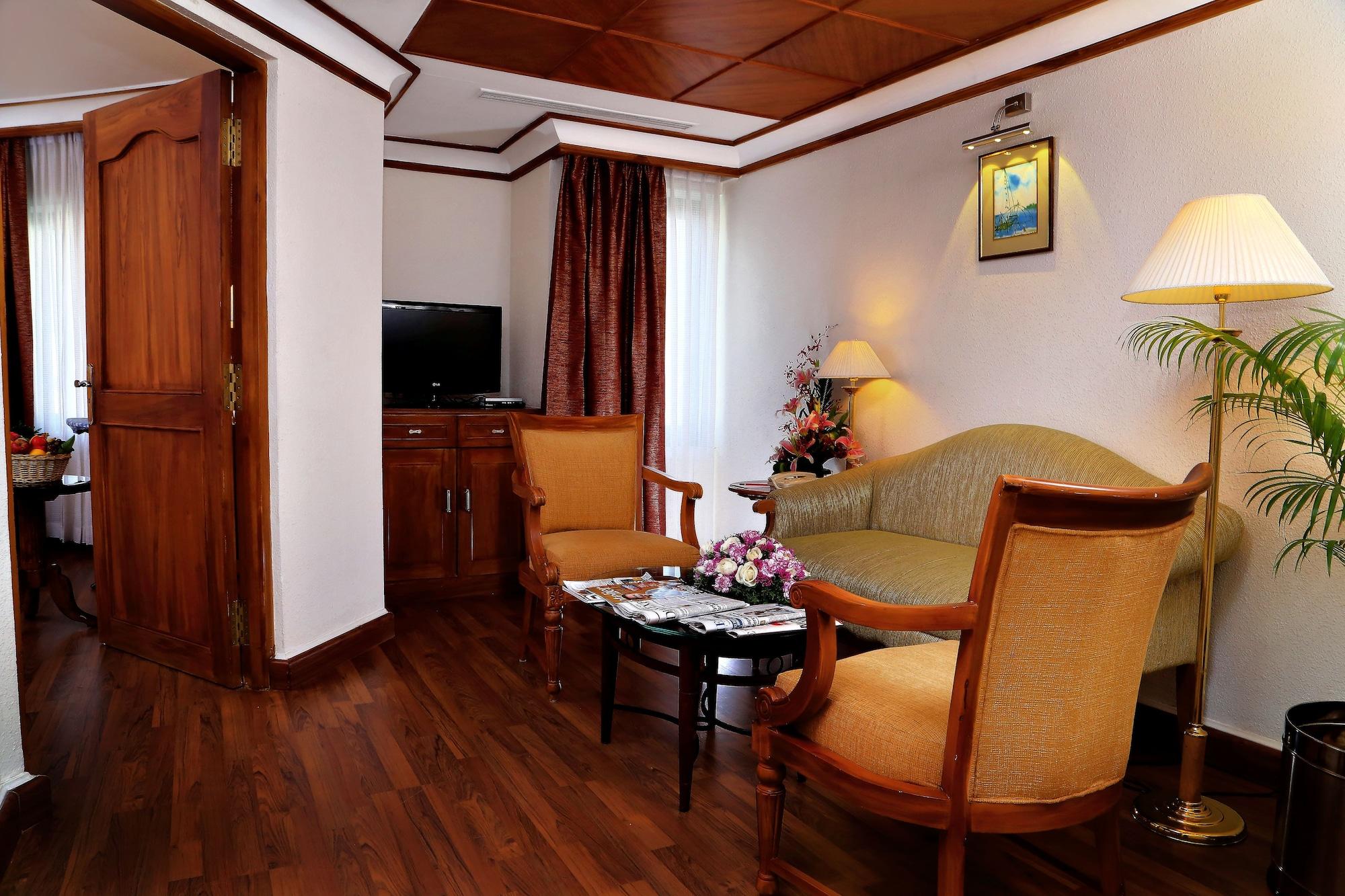 Hotel Gokulam Park Kochi Esterno foto